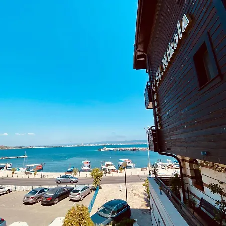 Family Saint Nikola מלון 3*