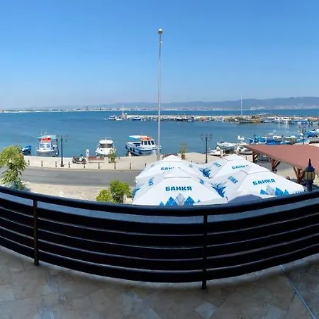 Family Saint Nikola - Free Parking