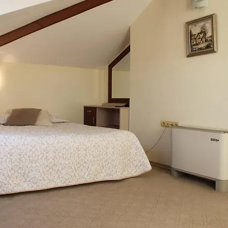 Hotel Family Saint Nikola - Free Parking 3*