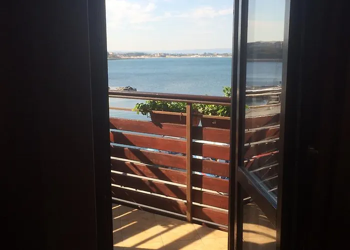 Family Saint Nikola מלון