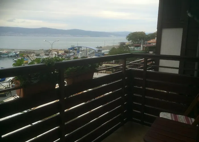 מלון Family Saint Nikola