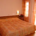 Hotel Family Saint Nikola - Free Parking