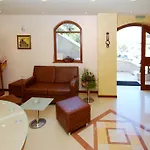 Family Saint Nikola - Free Parking 3*