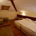 Hotel Family Saint Nikola - Free Parking