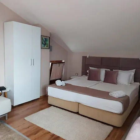 Family Saint Nikola And Free Parking Nesebar