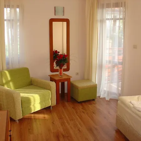 Family Saint Nikola And Free Parking Nesebar