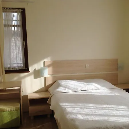 Family Saint Nikola Hotel 3*