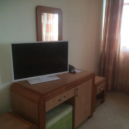 Family Saint Nikola And Free Parking Nesebar