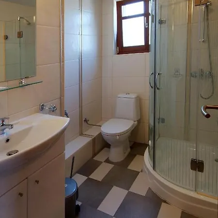 Family Saint Nikola And Free Parking Hotel