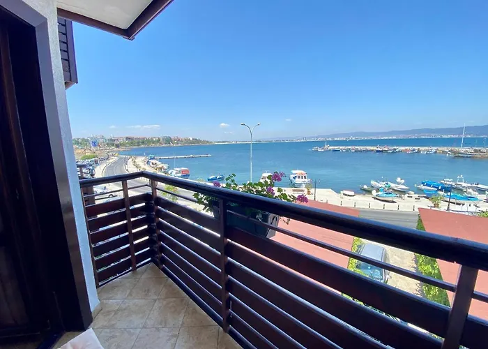 Hotel Family Saint Nikola And Free Parking