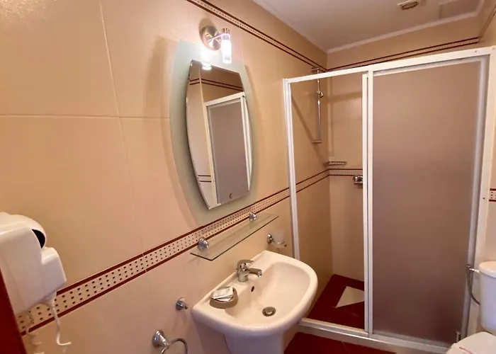 Family Saint Nikola And Free Parking