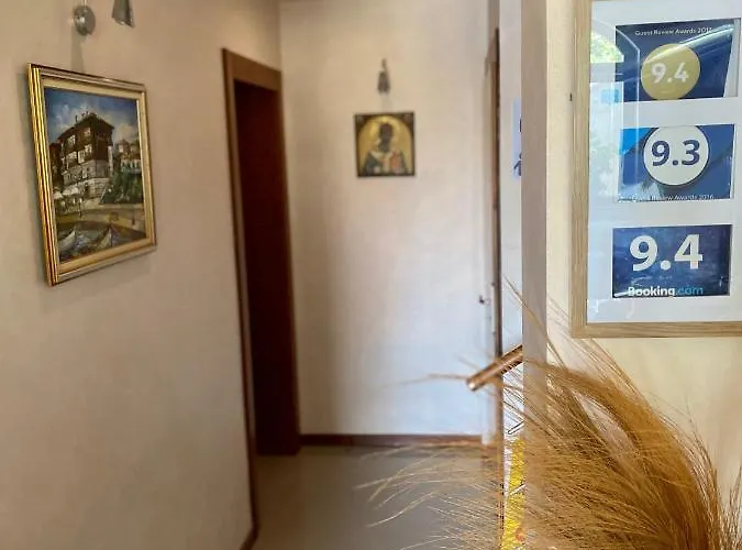 Family Saint Nikola And Free Parking 3*