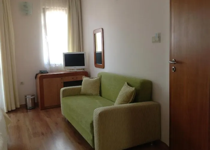 Hotel Family Saint Nikola And Free Parking Nessebar