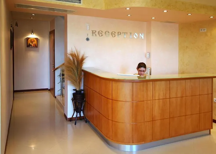 Hotel Family Saint Nikola And Free Parking