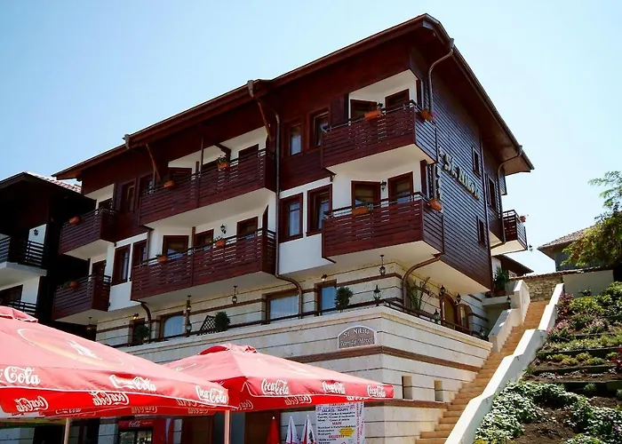 Hotel Family Saint Nikola And Free Parking 3*